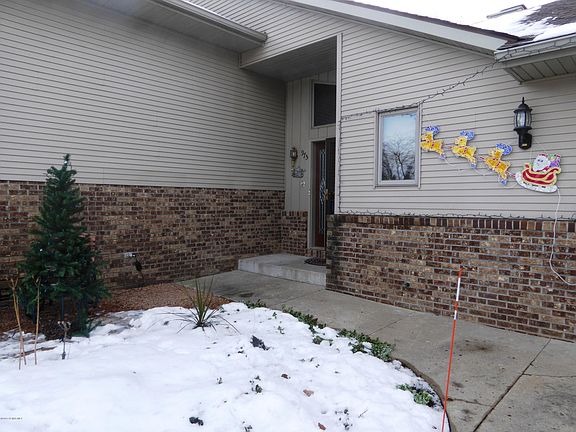 2nd image of 975 Olympic Hills Pl