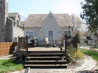 70 Lake Ln, Fox Lake, IL 60020