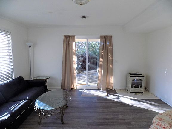 4th image of 1852 Crystal Springs Ln APT 1