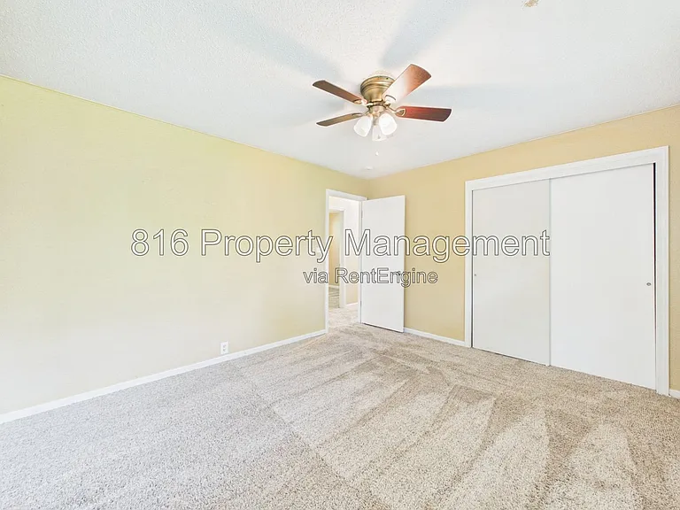 7702 E 112th Ter — Photo 13