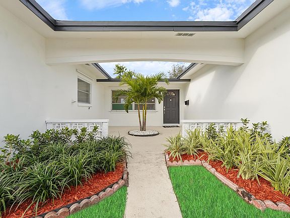 2nd image of 7521 Grant Court