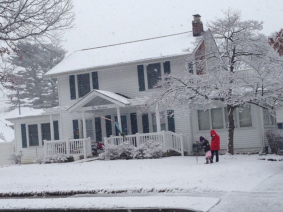 1st image of 100 Carman Ave