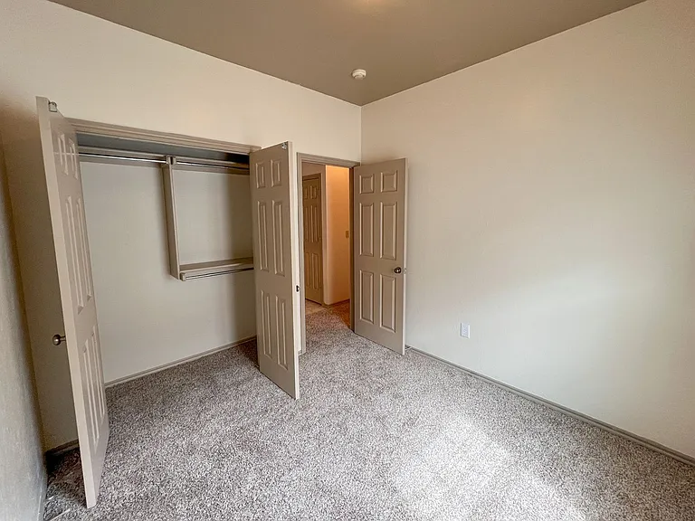 11234 Queen Anne Ave — Photo 7