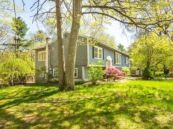 2nd image of 36 Cheryl Dr