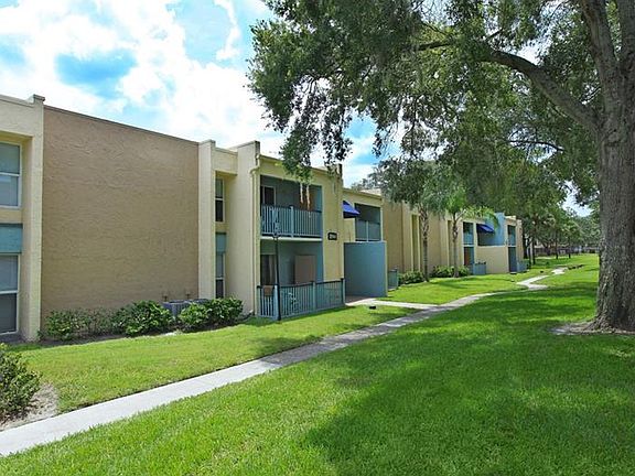 2nd image of 11018 Le Jardin Cir APT 101