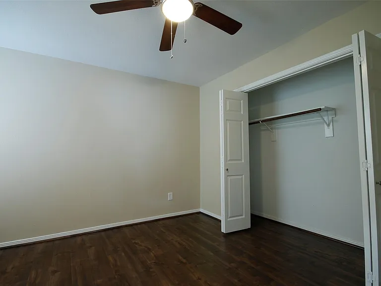 11615 Glenwolde Dr — Photo 17