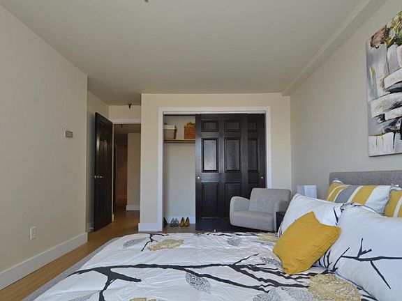 5th image of 38 Shaunslieve Dr #1451999