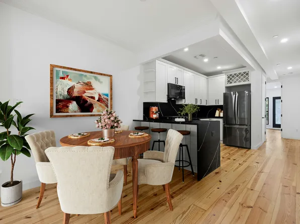 583 Putnam Avenue image 2 of 10