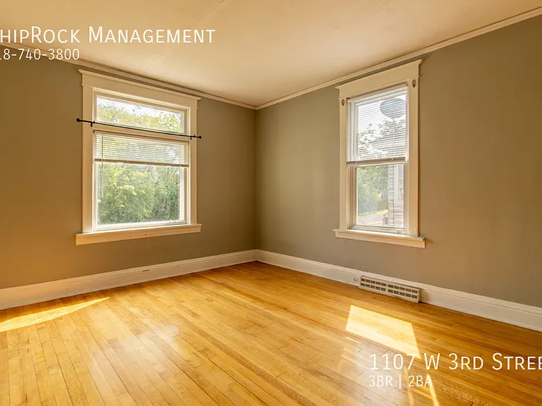 1107 W 3rd St — Photo 4