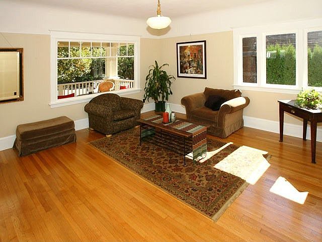 Formal Dining