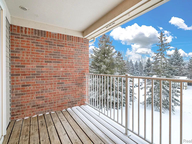 8208 Chesapeake Cir — Photo 13