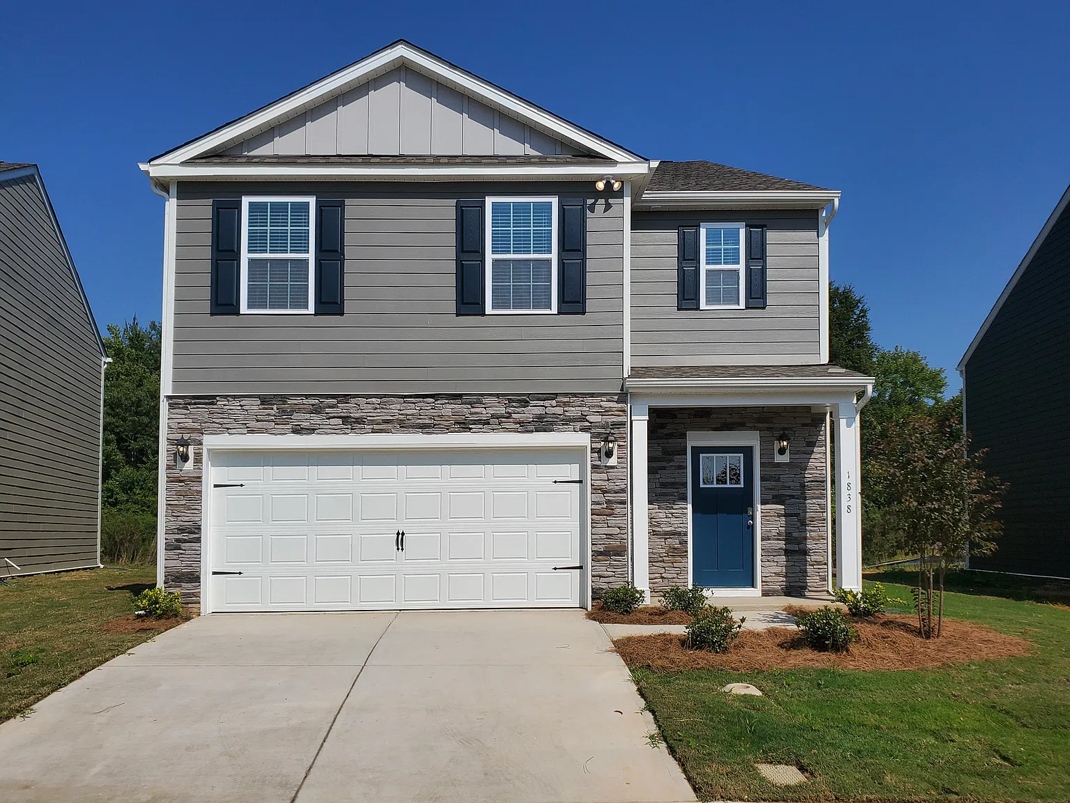 5 bed, 2361 sqft, $2,450 — Photo 1