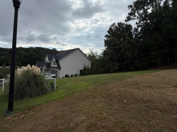 4569 Sailmaker Cir, Chattanooga, TN 37416