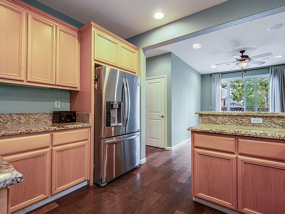 4th image of 7905 Spanish Oak Cir