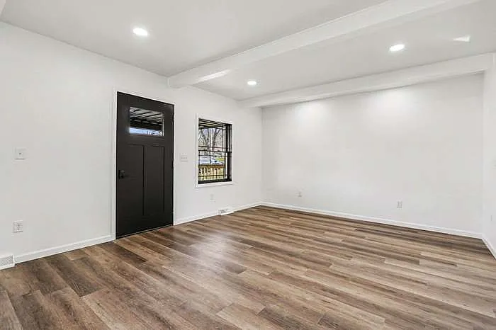 6592 Keigley St — Photo 3