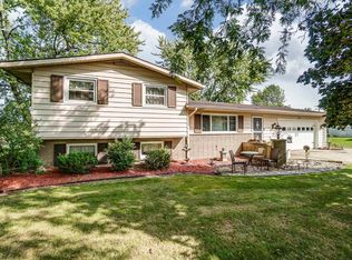 209 Center Ave, Kendallville, IN