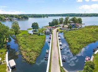 80 Lane 415 Jimmerson Lk, Fremont, IN 46737