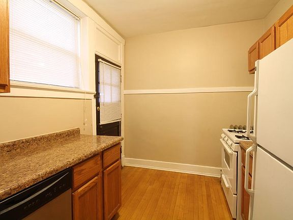 5th image of 38 Lake St APT 3E