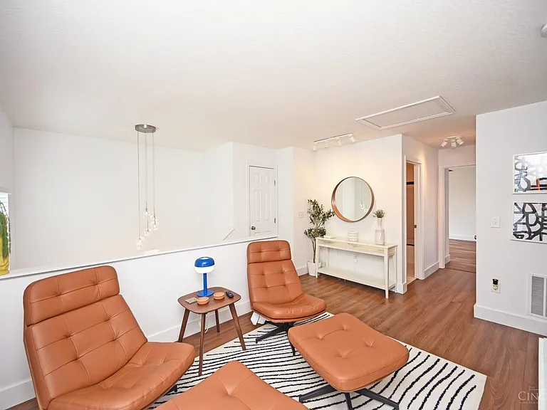 5595 Noble Ct — Photo 30