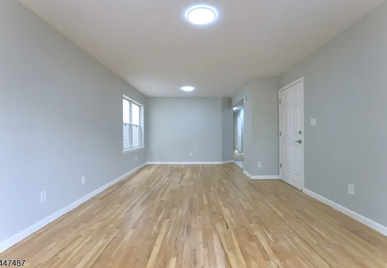 452 Marshall St — Photo 6