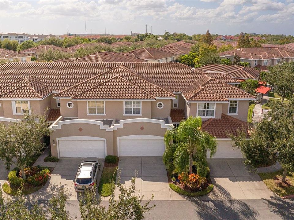 1st image of 209 Valencia Cir