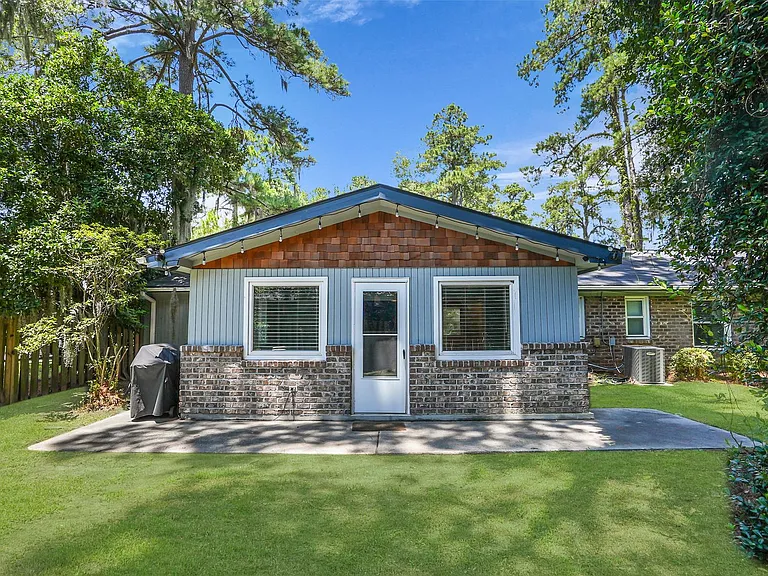 9 Hillyer Dr — Photo 48