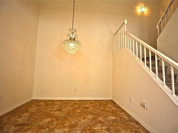 5th image of 15830 Antelope Dr