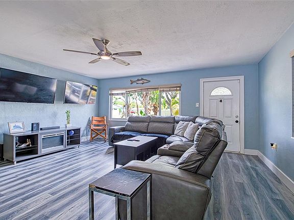 4th image of 4250 81ST AVENUE N