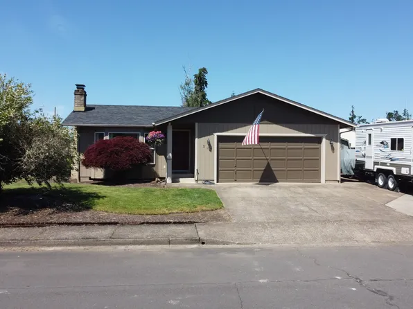 312 70th St, Springfield, OR 97478