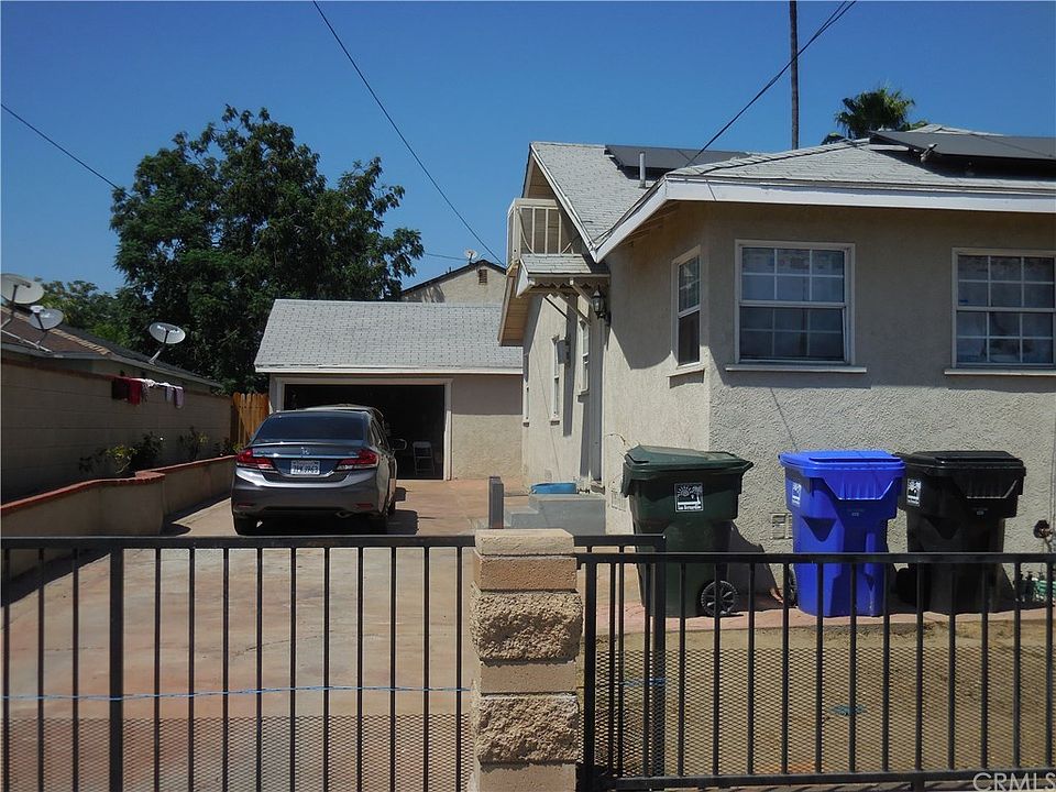 1st image of 222 E 10th St