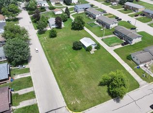 111 Valley Dr, Mount Horeb, WI 53572