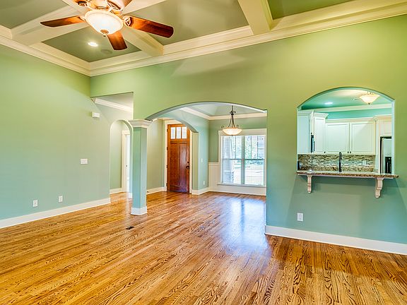 4th image of 8562 Seven Lakes Dr