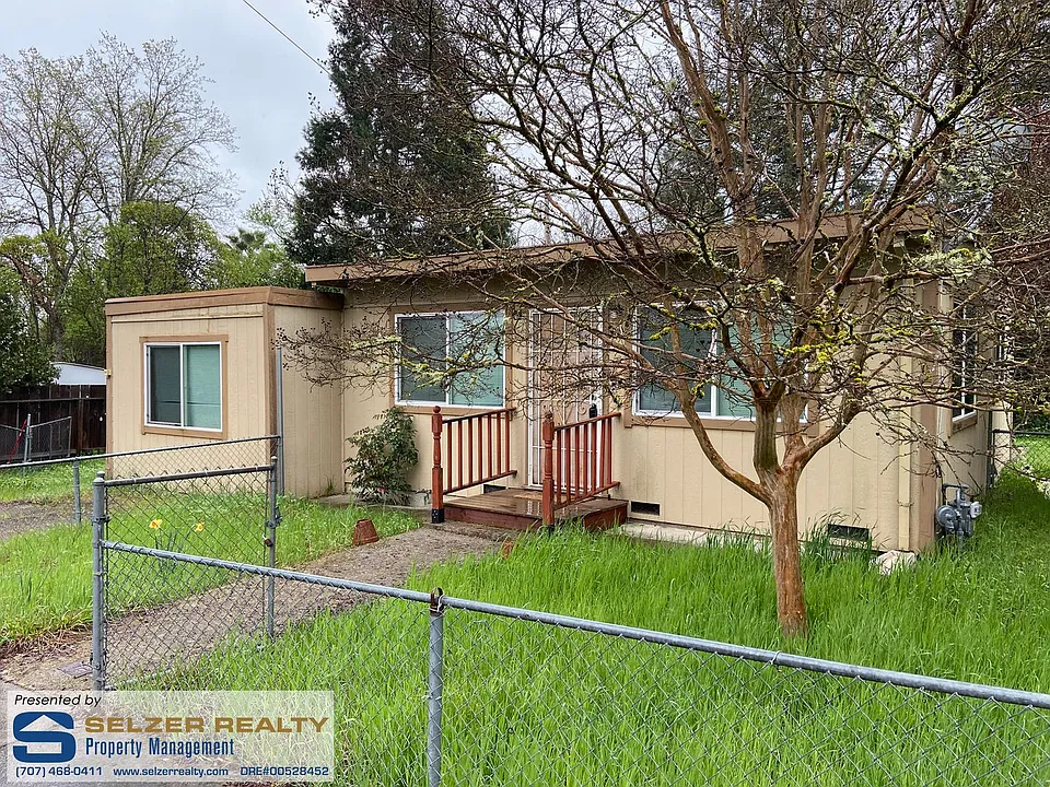 521 Redwood Ave