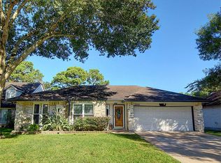 2906 Laurelridge Dr, League City, TX 77573