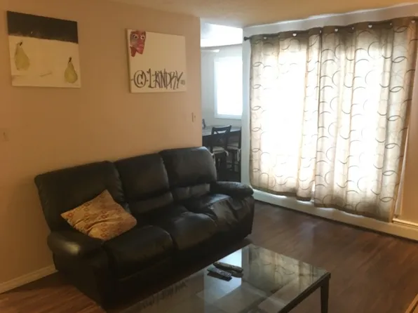 11265 31st Ave NW #24, Edmonton, AB T6J 3V7