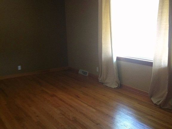4th image of 503 Powers Ave