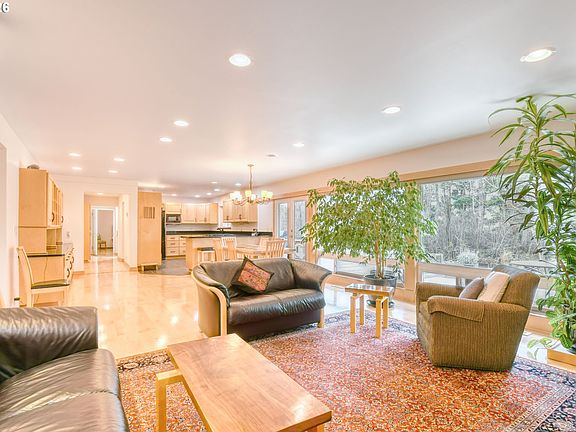 4th image of 42997 Haney Ln