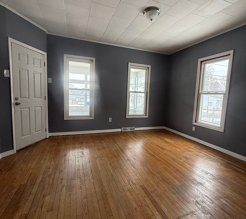 1st image of 42 Woodward Ave #9E1483168