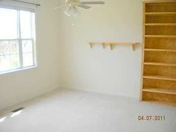 3rd image of 3010 Iroquois Dr