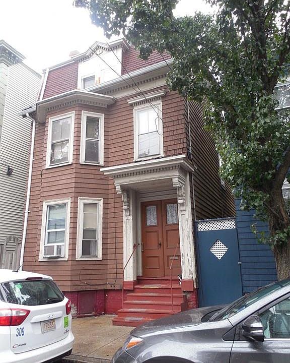 2nd image of 17 Mercer St