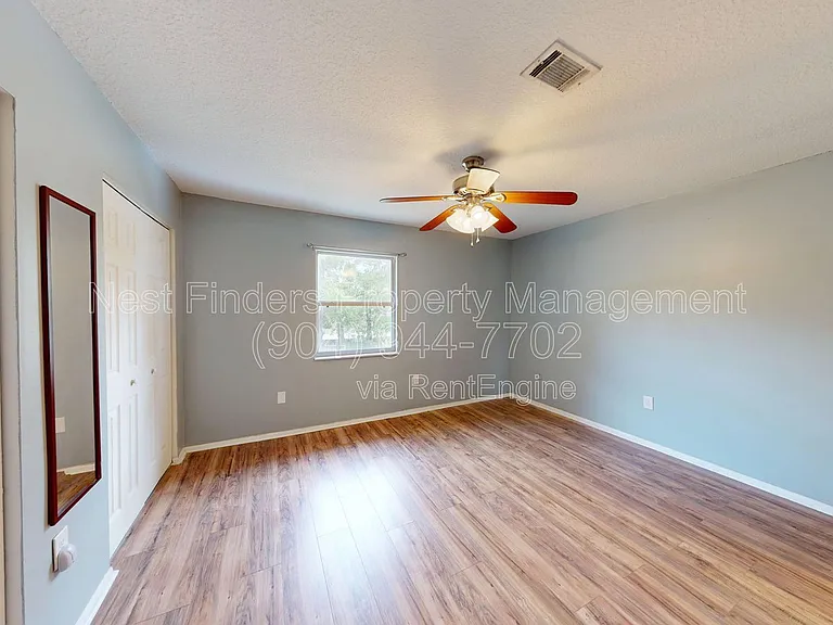11406 Bedford Oaks Dr — Photo 18
