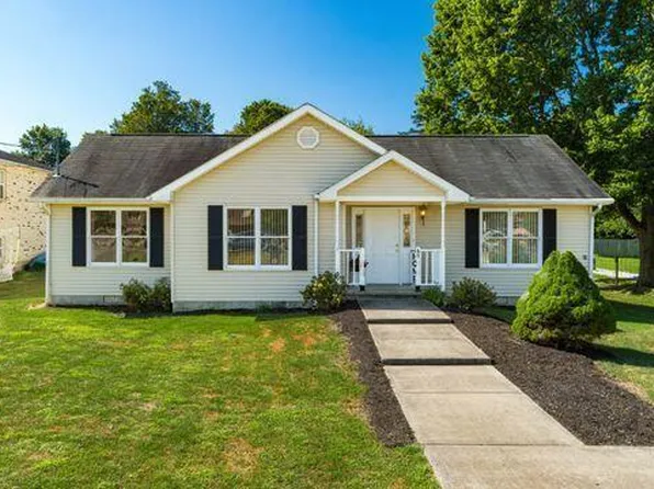 45 Bradley St, Thornville, OH 43076