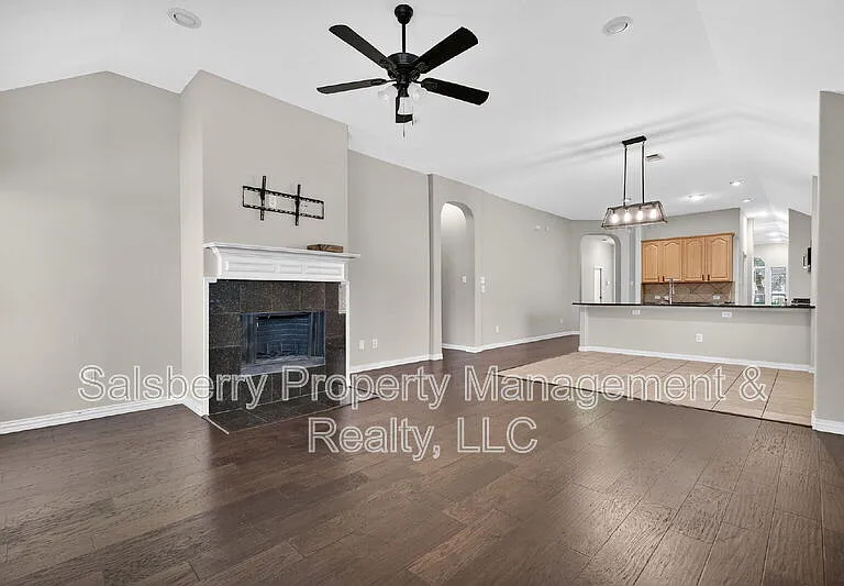 4353 Mountain Crest Dr — Photo 13