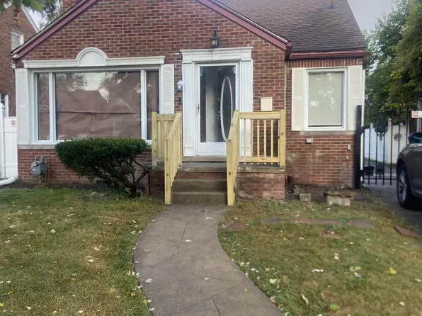 18234 Griggs St, Detroit, MI 48221