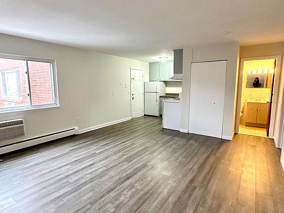 5th image of 53 Curtin Ave #B-4