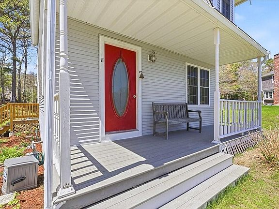 3rd image of 18 White Violet Lane