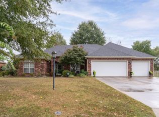 6310 Maplefield Dr, Fort Smith, AR 72916