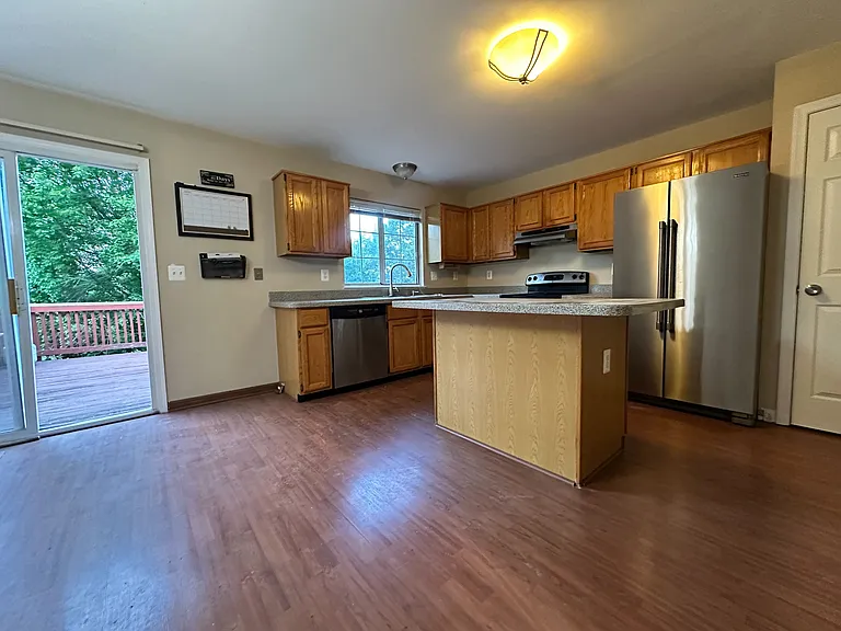 23 Woodhollow Ct — Photo 2