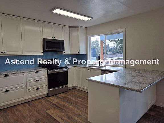4th image of 20540 SW Westside Dr