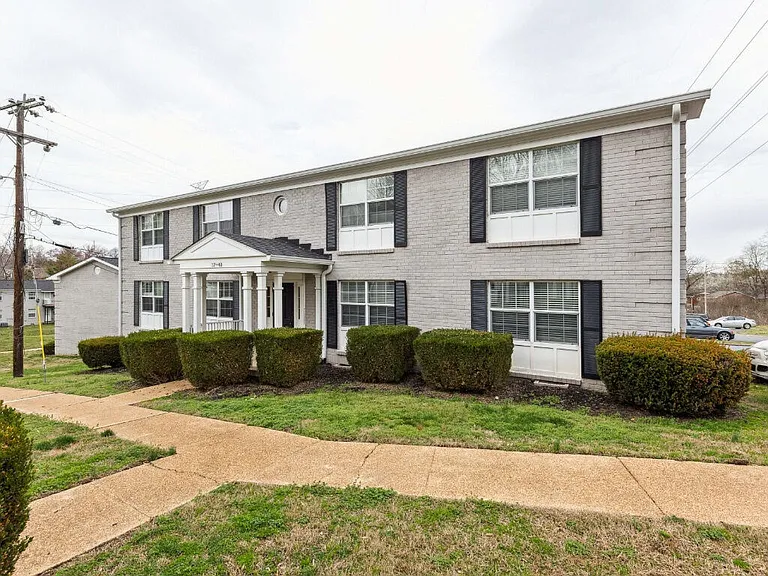 The Flats of Donelson — Photo 34